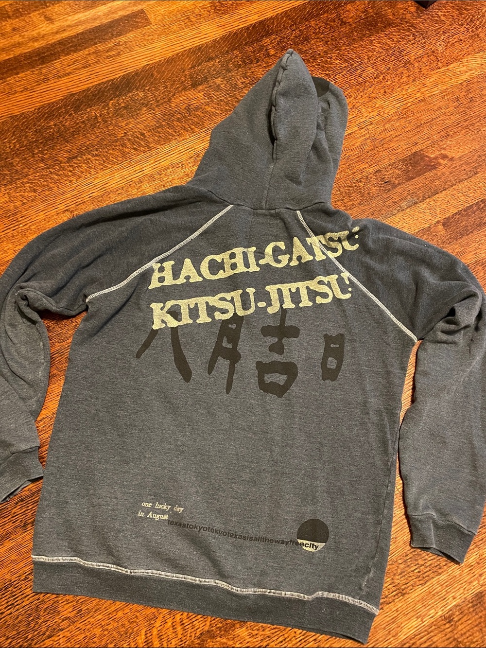 VINTAGE Y2K FreeCity Texas Tokyo Hoodie Size 1 Hachi-Gatsu Kitsu-Jitsu Grey